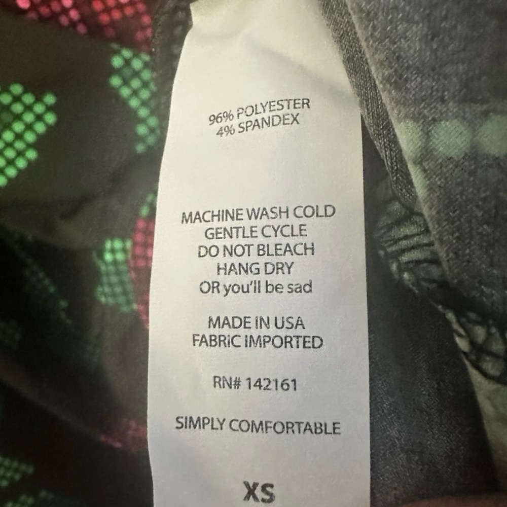LulaRoe Maxi Skirt Rare Pixel Rose Print XS (2-4) NWT - Picture 6 of 10